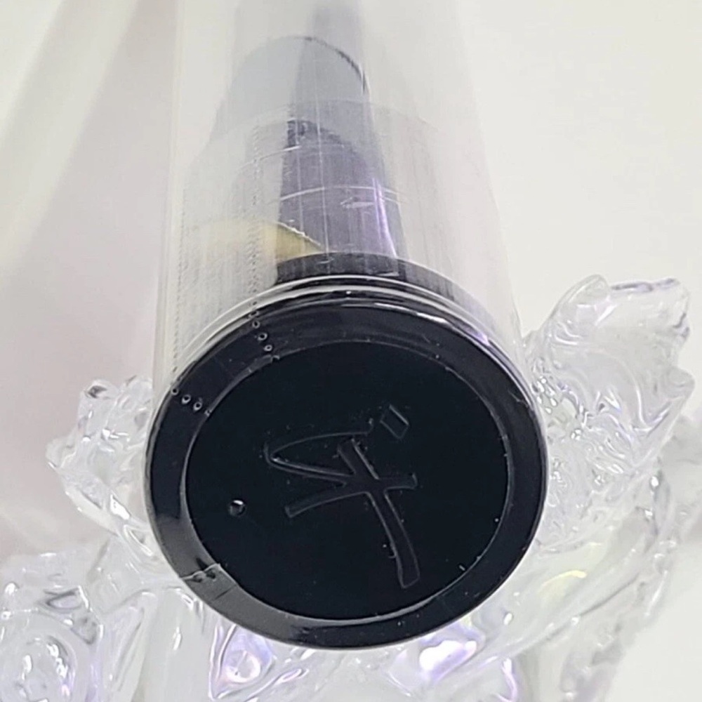 it Cosmetics Foundation Brush - Picture 5 of 8